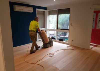 Sanding Tasmanian Oak picture 1
